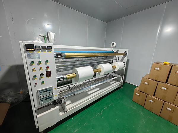 卷軸無塵布生產(chǎn)車間